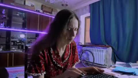 Ella online show from June 21, 2026, 6:49 am