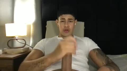 Snapshot of pablo_boston chatting on January 6, 2025, 4:26 am Javi online show from January 6, 2025, 4:26 am