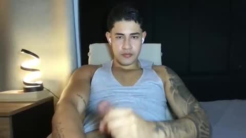 Snapshot of pablo_boston chatting on September 21, 2025, 1:07 am Javi online show from September 21, 2025, 1:07 am