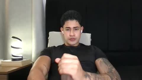 Snapshot of pablo_boston chatting on October 3, 2025, 6:43 am Javi online show from October 3, 2025, 6:43 am