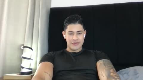 Snapshot of pablo_boston chatting on April 19, 2026, 8:55 pm Javi online show from April 19, 2026, 8:55 pm
