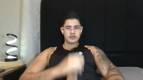 Snapshot of pablo_boston chatting on May 15, 2026, 9:05 am Javi online show from May 15, 2026, 9:05 am