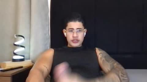 Snapshot of pablo_boston chatting on May 18, 2026, 6:08 am Javi online show from May 18, 2026, 6:08 am