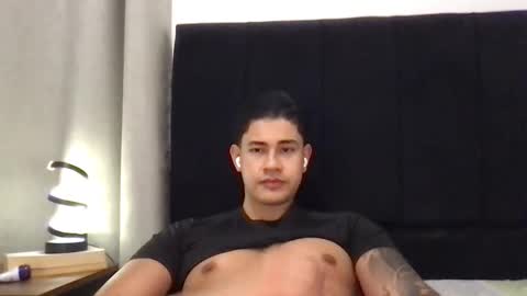 Snapshot of pablo_boston chatting on May 26, 2026, 5:47 am Javi online show from May 26, 2026, 5:47 am