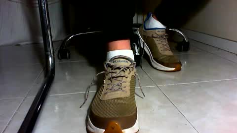 Snapshot of pablomenesssl chatting on December 27, 2024, 5:26 pm Pablo Meness online show from December 27, 2024, 5:26 pm