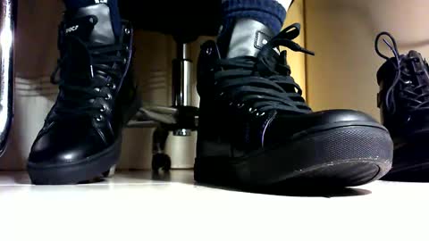 Snapshot of pablomenesssl chatting on January 4, 2025, 9:09 pm Pablo Meness online show from January 4, 2025, 9:09 pm