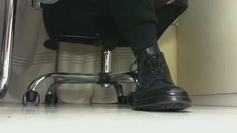 Snapshot of pablomenesssl chatting on February 3, 2025, 8:35 pm Pablo Meness online show from February 3, 2025, 8:35 pm