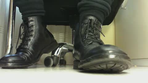 Snapshot of pablomenesssl chatting on February 6, 2025, 3:41 pm Pablo Meness online show from February 6, 2025, 3:41 pm