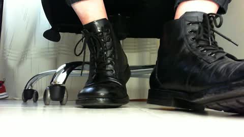 Snapshot of pablomenesssl chatting on February 8, 2025, 1:01 pm Pablo Meness online show from February 8, 2025, 1:01 pm