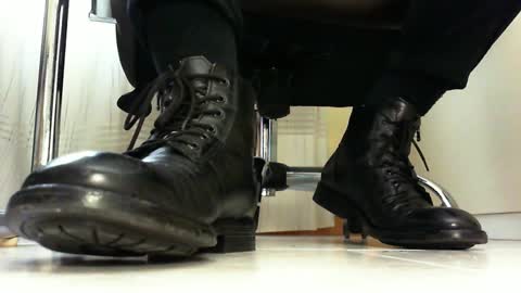 Snapshot of pablomenesssl chatting on February 17, 2025, 1:10 pm Pablo Meness online show from February 17, 2025, 1:10 pm