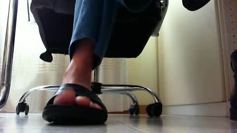 Snapshot of pablomenesssl chatting on March 6, 2025, 10:30 am Pablo Meness online show from March 6, 2025, 10:30 am