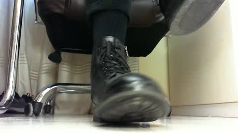 Snapshot of pablomenesssl chatting on March 10, 2025, 5:07 pm Pablo Meness online show from March 10, 2025, 5:07 pm