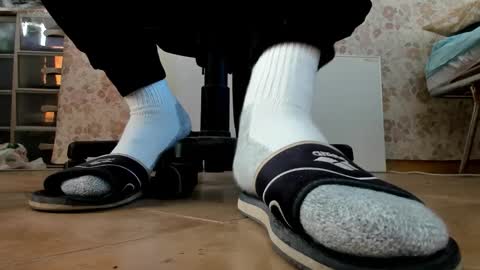 Snapshot of pablomenesssl chatting on November 7, 2025, 6:46 am Pablo Meness online show from November 7, 2025, 6:46 am