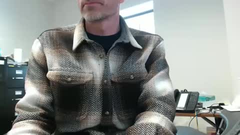 Paddle me online show from March 10, 2025, 6:01 pm