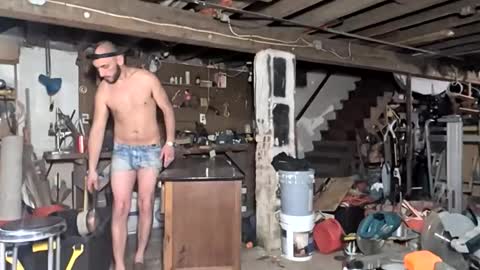 Eros online show from March 31, 2026, 2:24 am