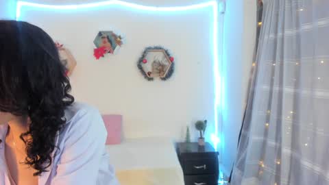 Snapshot of paloma_victory chatting on December 6, 2024, 9:13 pm Paloma online show from December 6, 2024, 9:13 pm