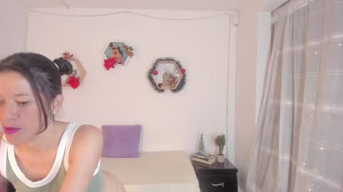 Snapshot of paloma_victory chatting on December 11, 2024, 8:39 pm Paloma online show from December 11, 2024, 8:39 pm