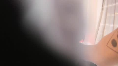 Snapshot of paloma_victory chatting on January 27, 2025, 11:33 pm Paloma online show from January 27, 2025, 11:33 pm