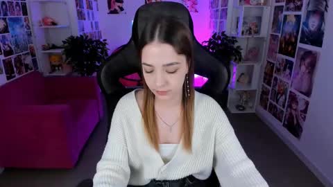 Snapshot of pambeeslyy chatting on March 3, 2025, 2:47 am Pam online show from March 3, 2025, 2:47 am