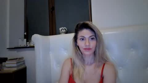 Snapshot of pamela051087 chatting on March 28, 2026, 8:41 pm Pamela051087 online show from March 28, 2026, 8:41 pm