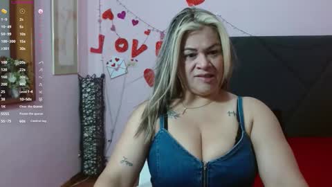 pamela_echeverria online show from May 16, 2026, 11:42 am