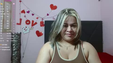 pamela_echeverria online show from June 3, 2026, 11:13 am