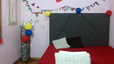pamela_echeverria online show from June 17, 2026, 11:12 am