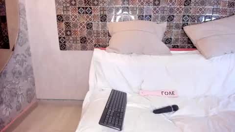 pamela_johnsonn online show from March 6, 2025, 2:09 am