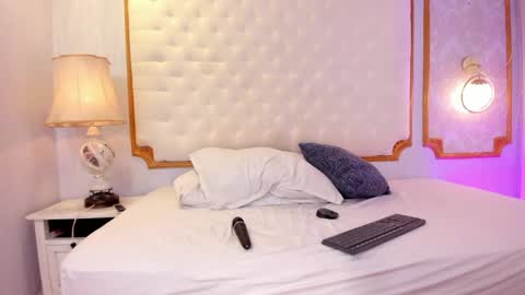 Snapshot of pamela_johnsonn chatting on May 4, 2026, 6:37 pm pamela_johnsonn online show from May 4, 2026, 6:37 pm