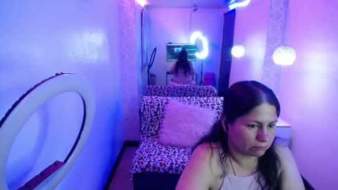 Pamela Jones online show from November 14, 2025, 2:32 am