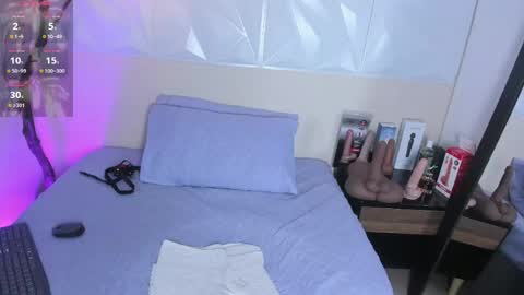 Pamela online show from April 24, 2026, 8:33 pm