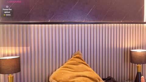 pamelaa_dior online show from May 28, 2026, 4:37 pm