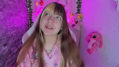 pamelajhonsom online show from February 22, 2025, 4:19 pm