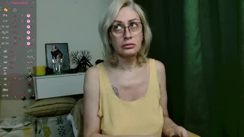 Snapshot of pamellamurphy chatting on April 20, 2026, 12:02 am pamellamurphy online show from April 20, 2026, 12:02 am