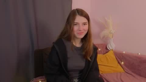 Snapshot of pamilarakestraw chatting on November 4, 2025, 7:35 pm daniella online show from November 4, 2025, 7:35 pm