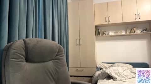 Lia online show from July 15, 2026, 4:23 pm