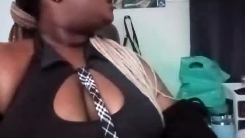 Snapshot of pandamami chatting on February 17, 2025, 1:25 am pandamami online show from February 17, 2025, 1:25 am