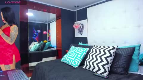 ---Pandora--- online show from December 30, 2024, 3:57 pm