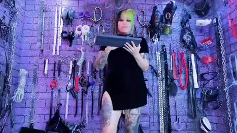 PandoraNez online show from June 18, 2026, 11:53 pm