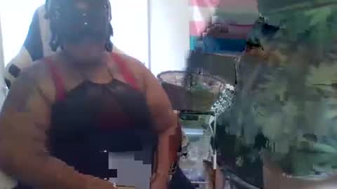 Snapshot of panmeow1995 chatting on April 7, 2026, 2:39 pm Puppyslut online show from April 7, 2026, 2:39 pm