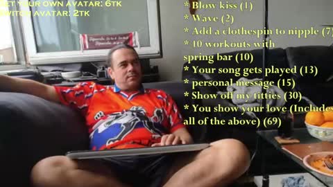 Snapshot of pannenkoekenkeizer chatting on May 8, 2026, 9:36 am Chris online show from May 8, 2026, 9:36 am