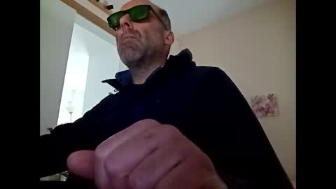 pansak1973 online show from February 21, 2025, 10:39 am