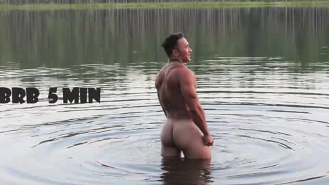 Snapshot of panther_style chatting on December 28, 2024, 9:09 am Oleg online show from December 28, 2024, 9:09 am