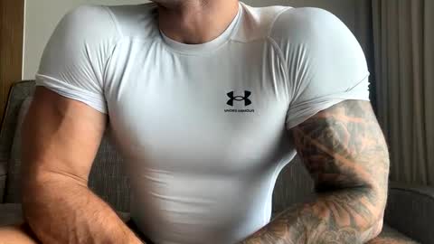 Snapshot of panther_style chatting on February 15, 2025, 2:26 am Oleg online show from February 15, 2025, 2:26 am