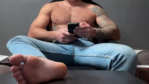 Oleg online show from May 5, 2026, 1:41 pm