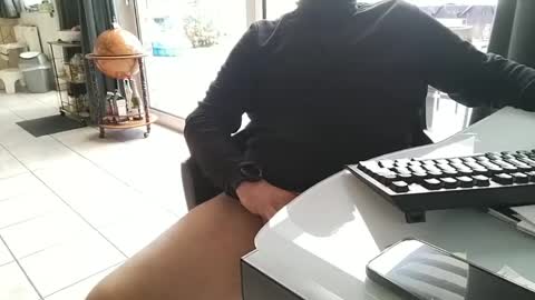 pantyrafke online show from September 29, 2025, 9:25 am