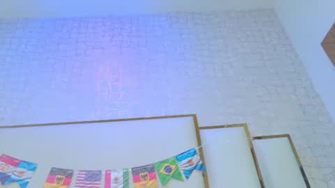 Paola  online show from June 25, 2026, 9:36 am