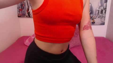 Snapshot of paolabotero chatting on April 11, 2026, 11:47 am Paola online show from April 11, 2026, 11:47 am