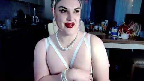 Sarina Williams online show from April 24, 2026, 5:54 am