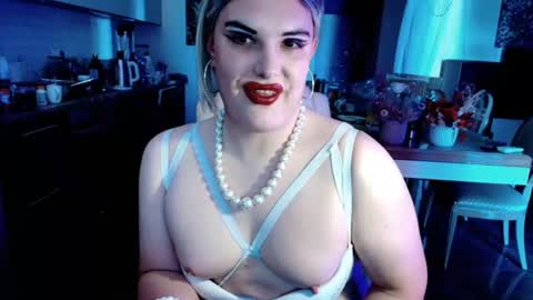 Sarina Williams online show from June 23, 2026, 10:13 am